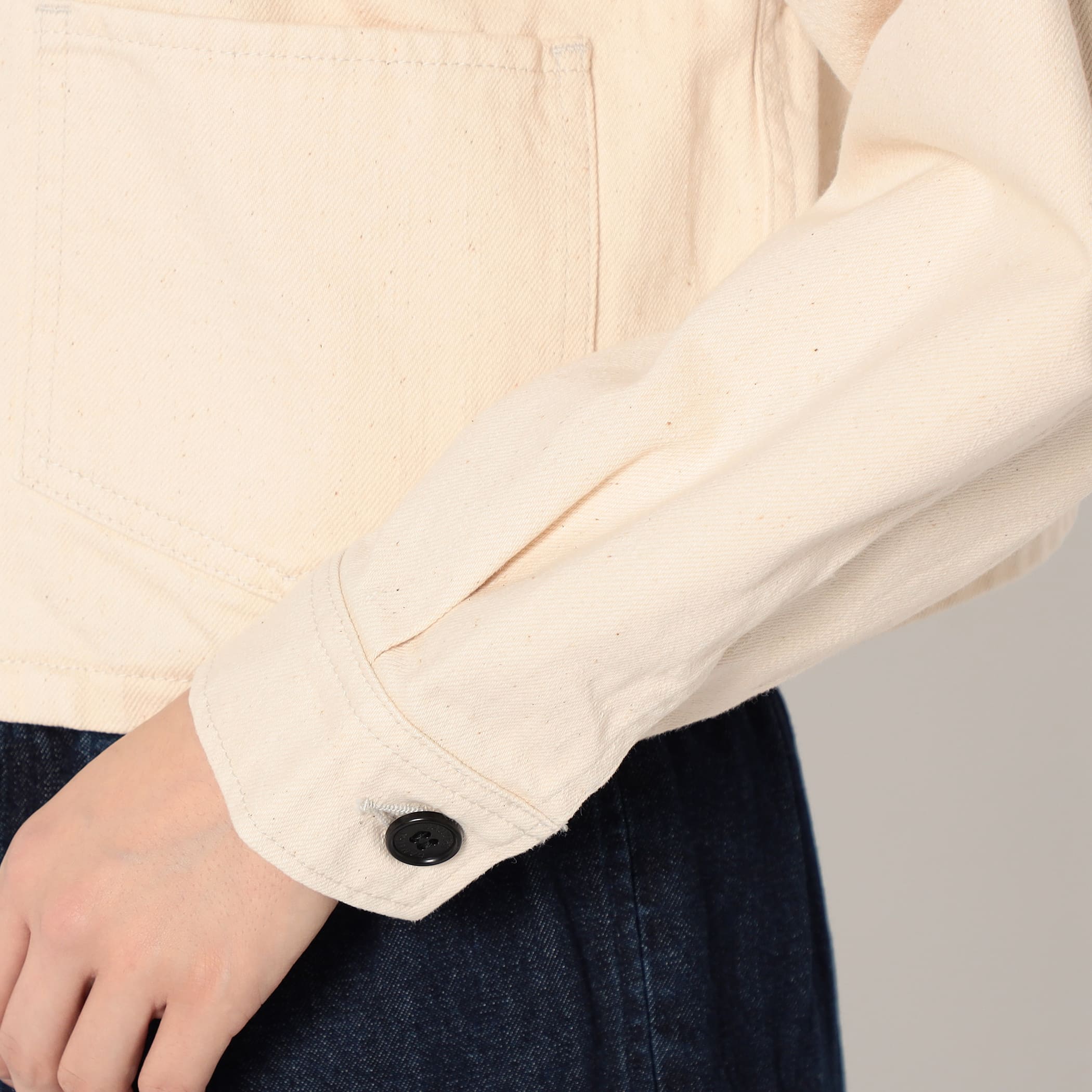Women's Cotton Drill Collarless Short Jacket - Image 9
