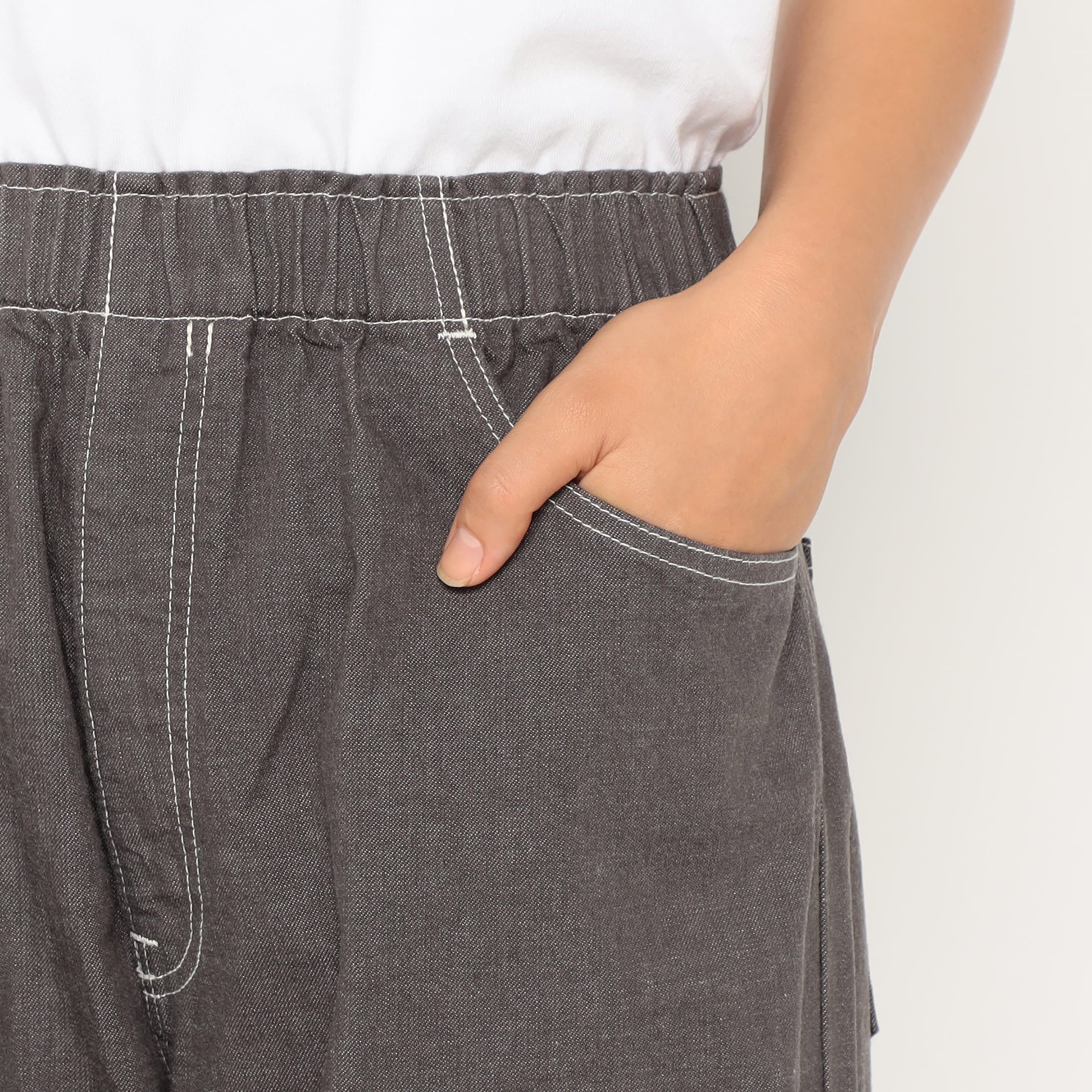 Women's Color Denim Easy Pants - Image 11