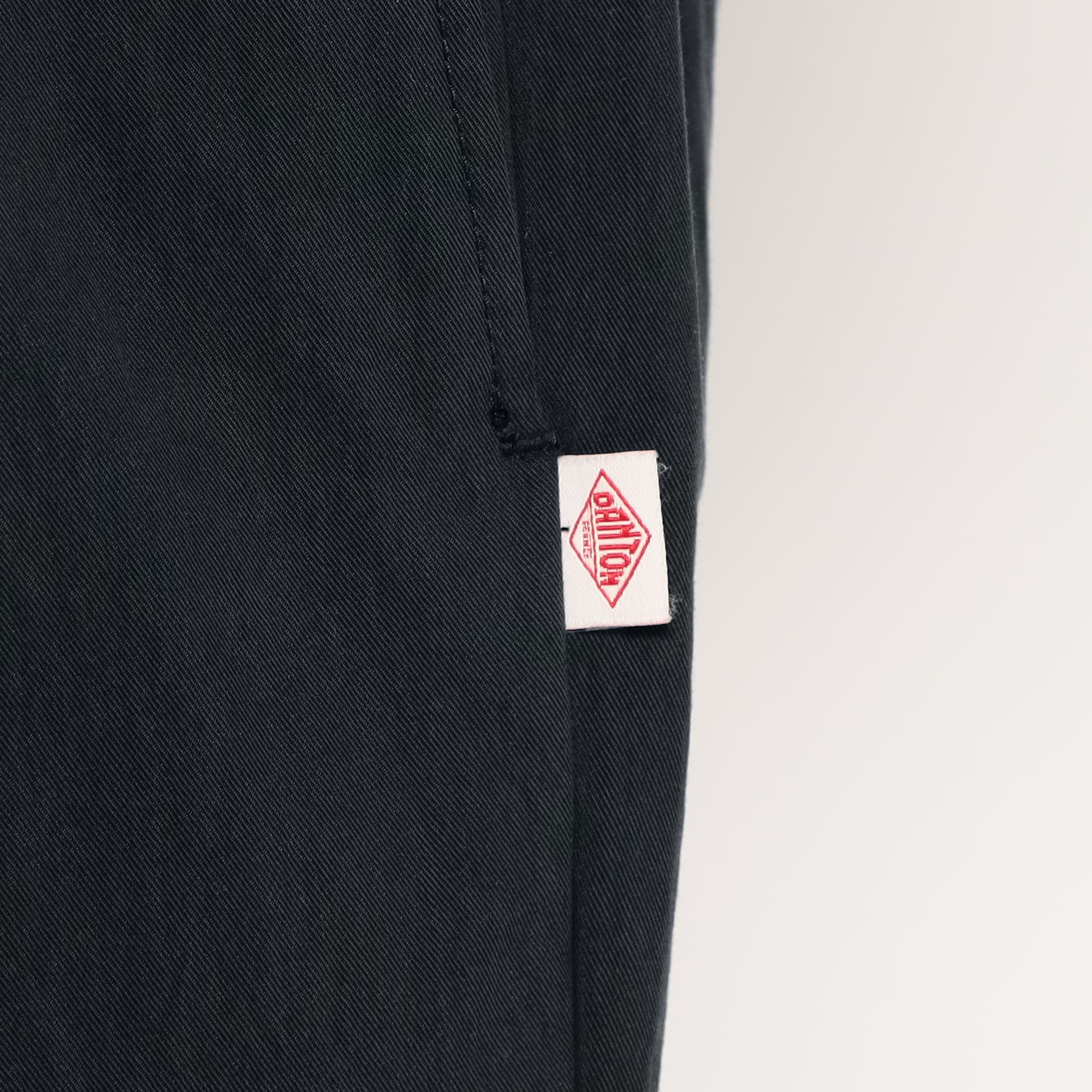 Women's C/N Twill Double Pleated Easy Pants - Image 12