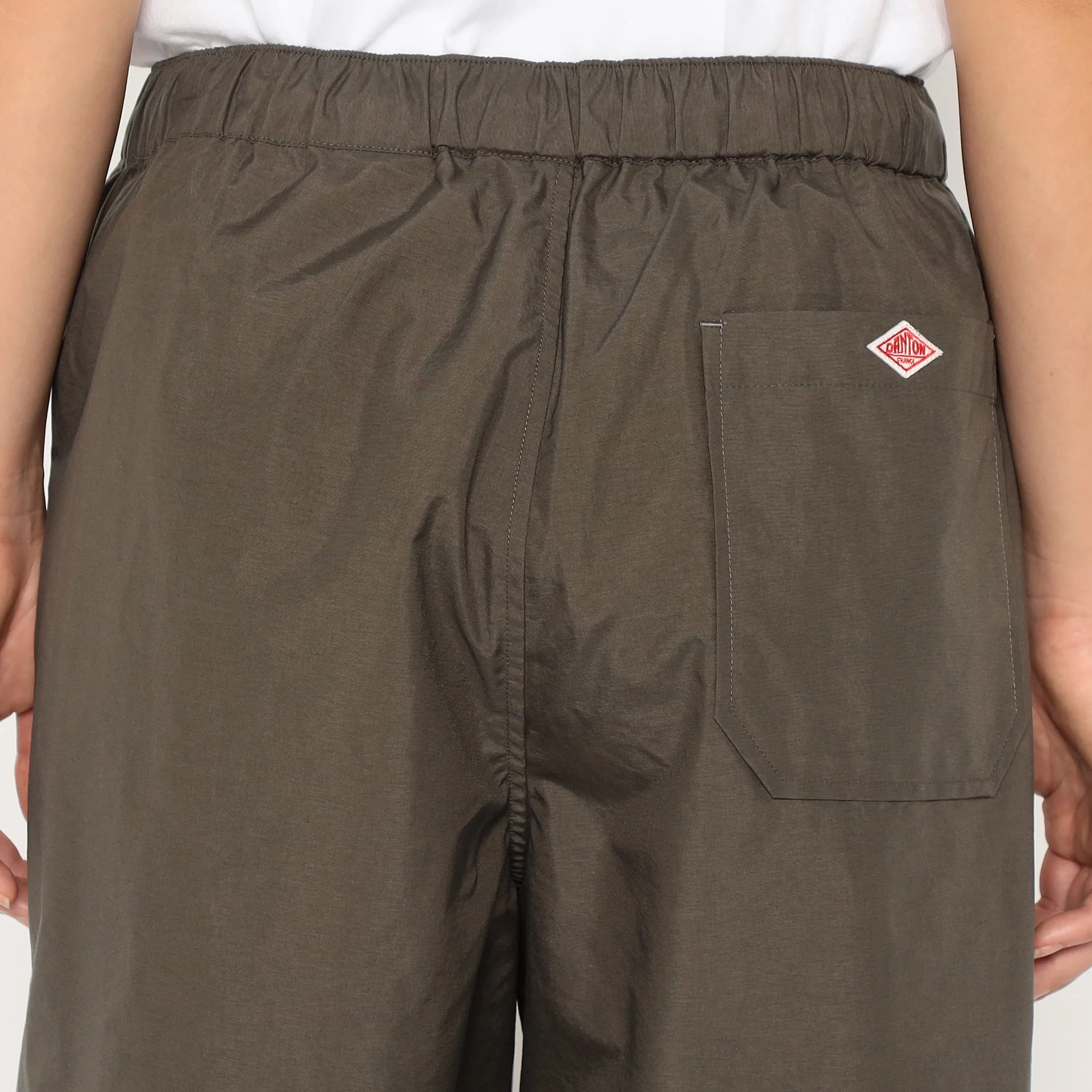 Women's Stunner Nylon 2tuck Easy Pants - Image 9