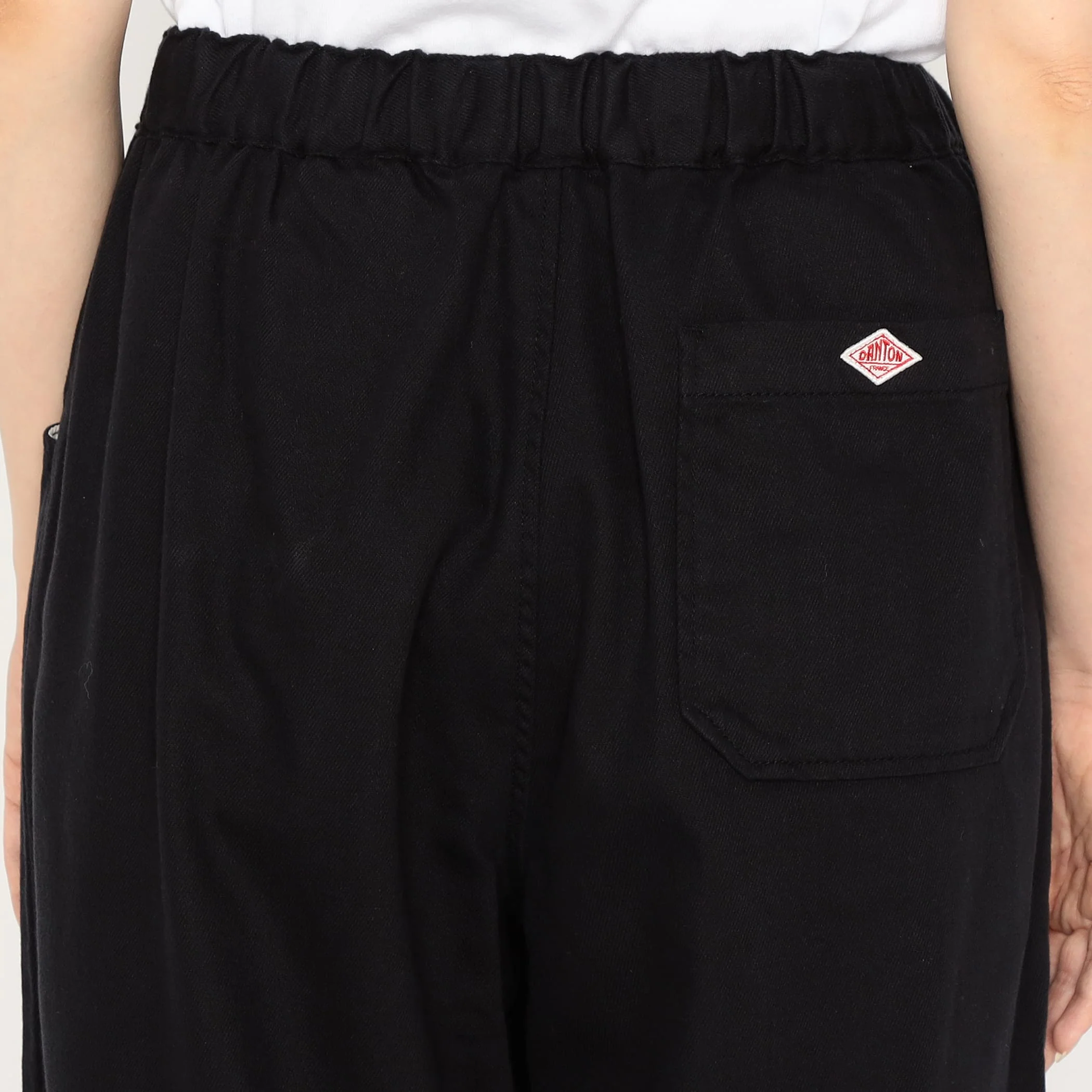 Women's Lightweight Twill 2tuck Easy Pants - Image 12