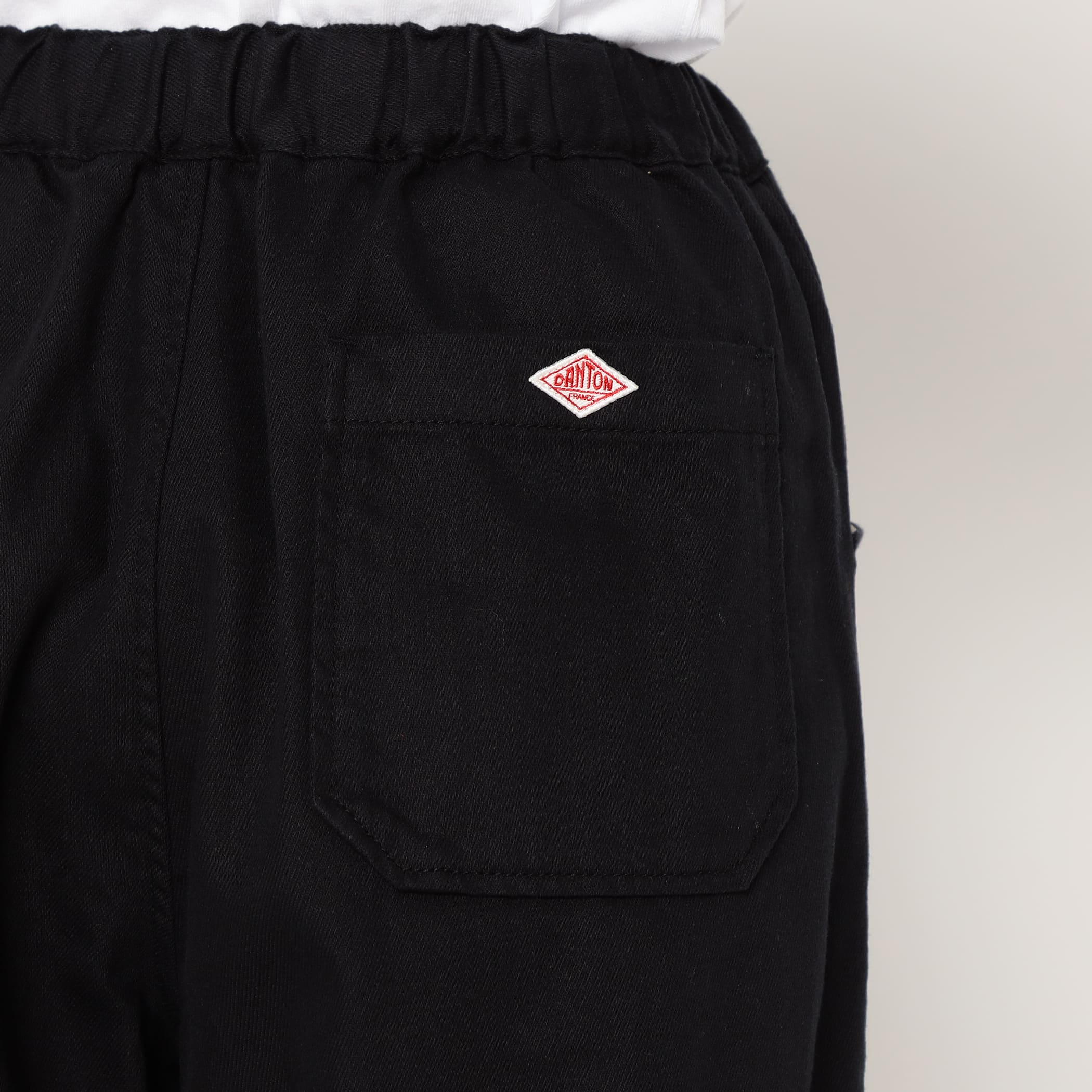 Women's Lightweight Twill 2tuck Easy Pants - Image 13