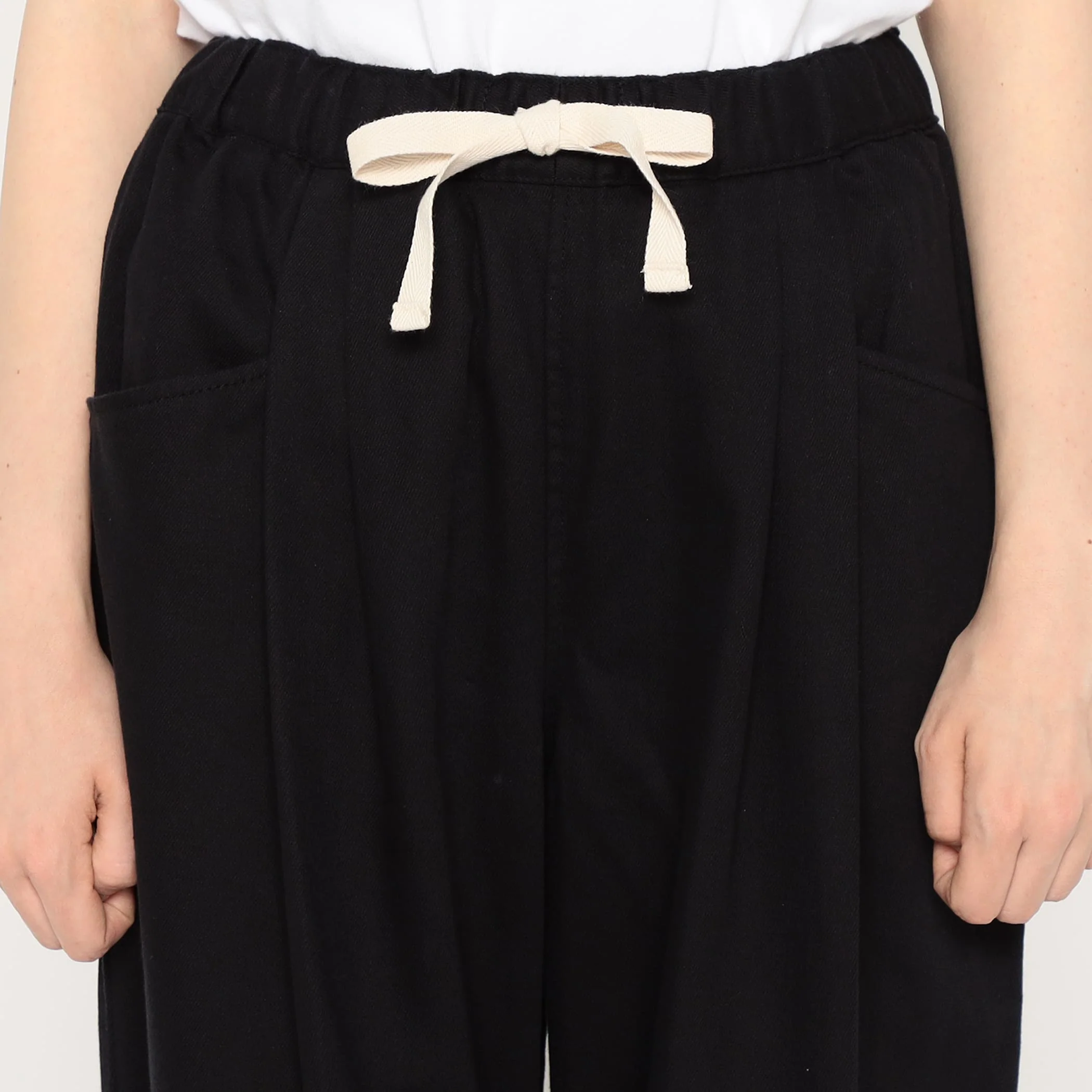 Women's Lightweight Twill 2tuck Easy Pants - Image 9