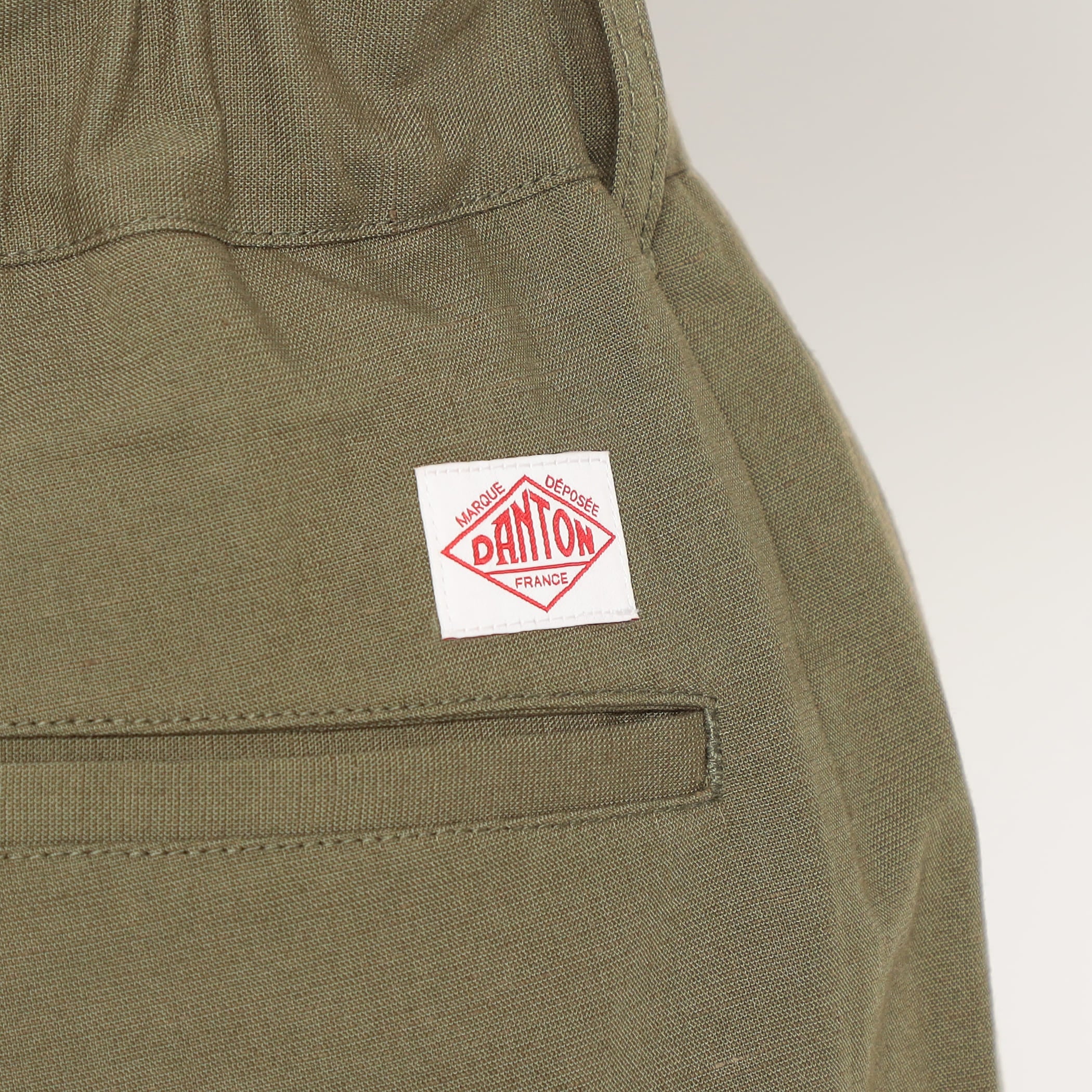 Women's Linen-Blend Double Pleated Shorts - Image 12