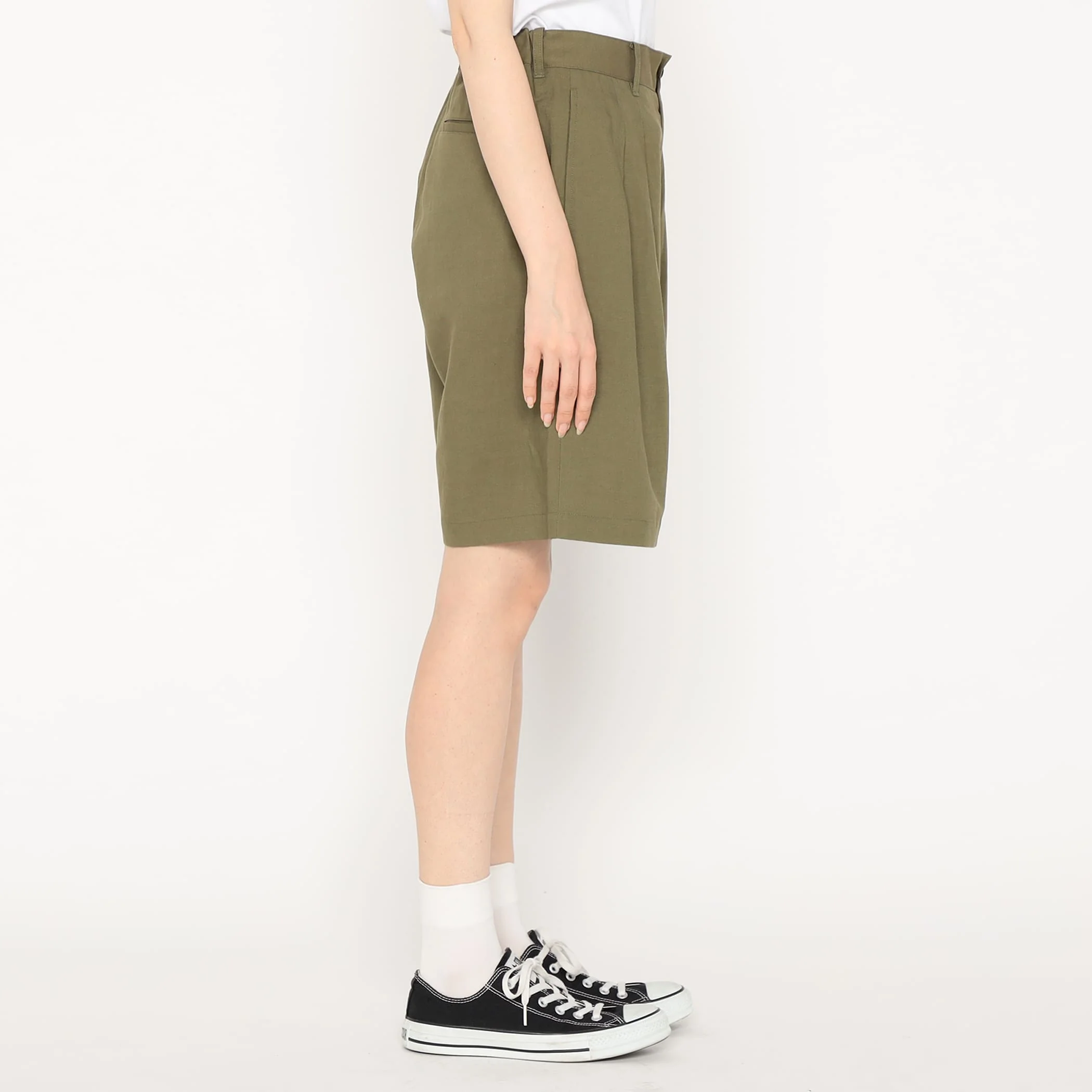 Women's Linen-Blend Double Pleated Shorts - Image 5