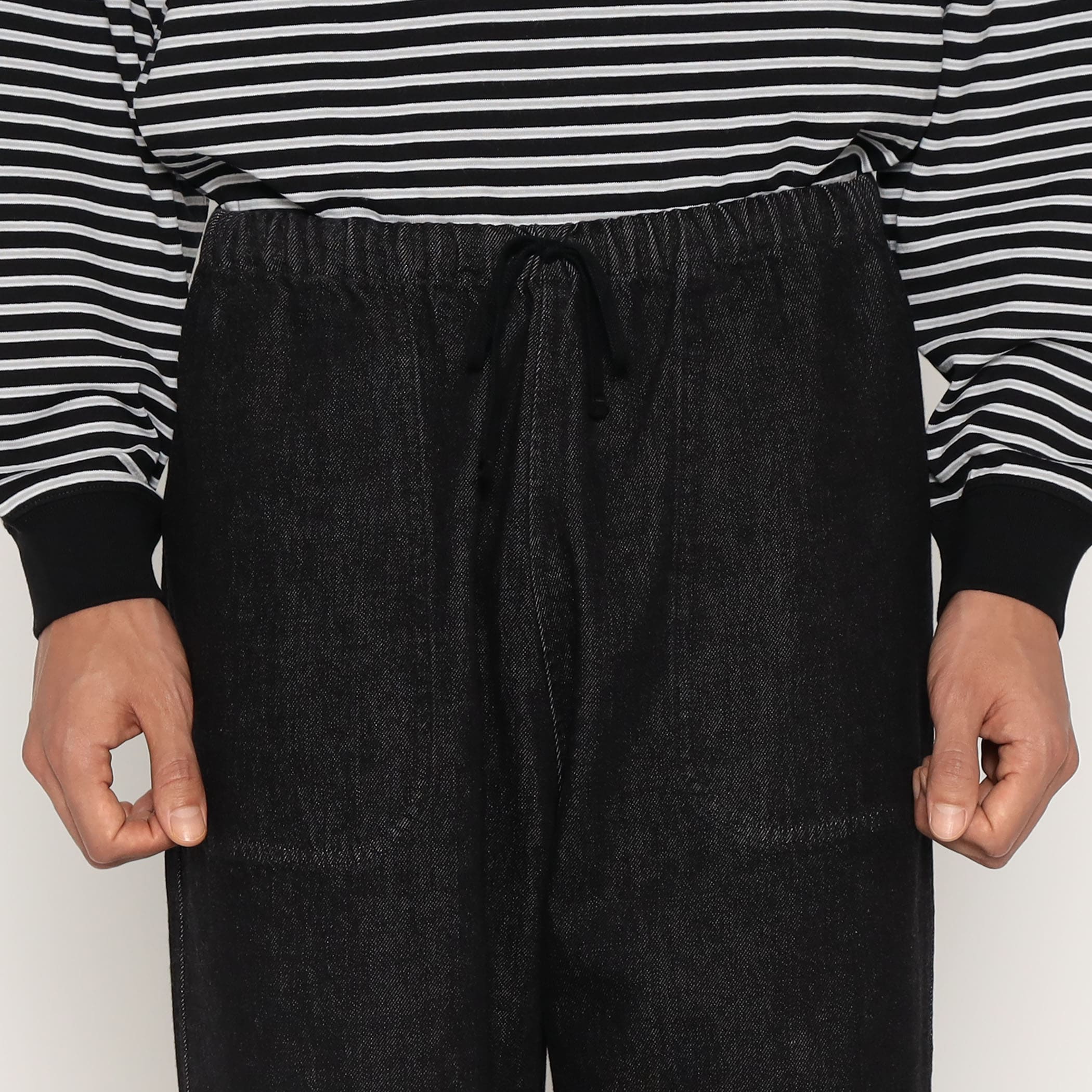 Men's Black Denim Easy Pants - Image 9