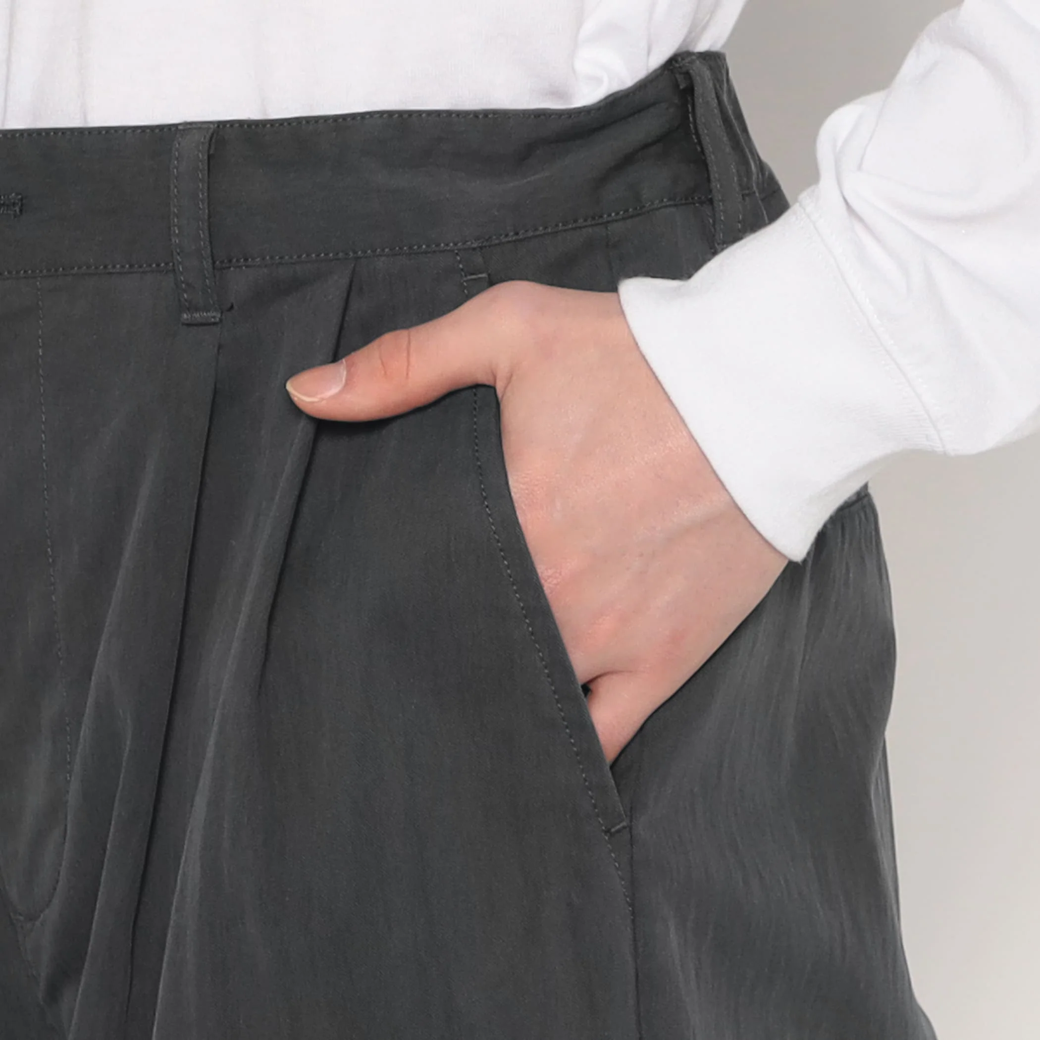 Men's C/N Twill Double Pleated Easy Pants - Image 8
