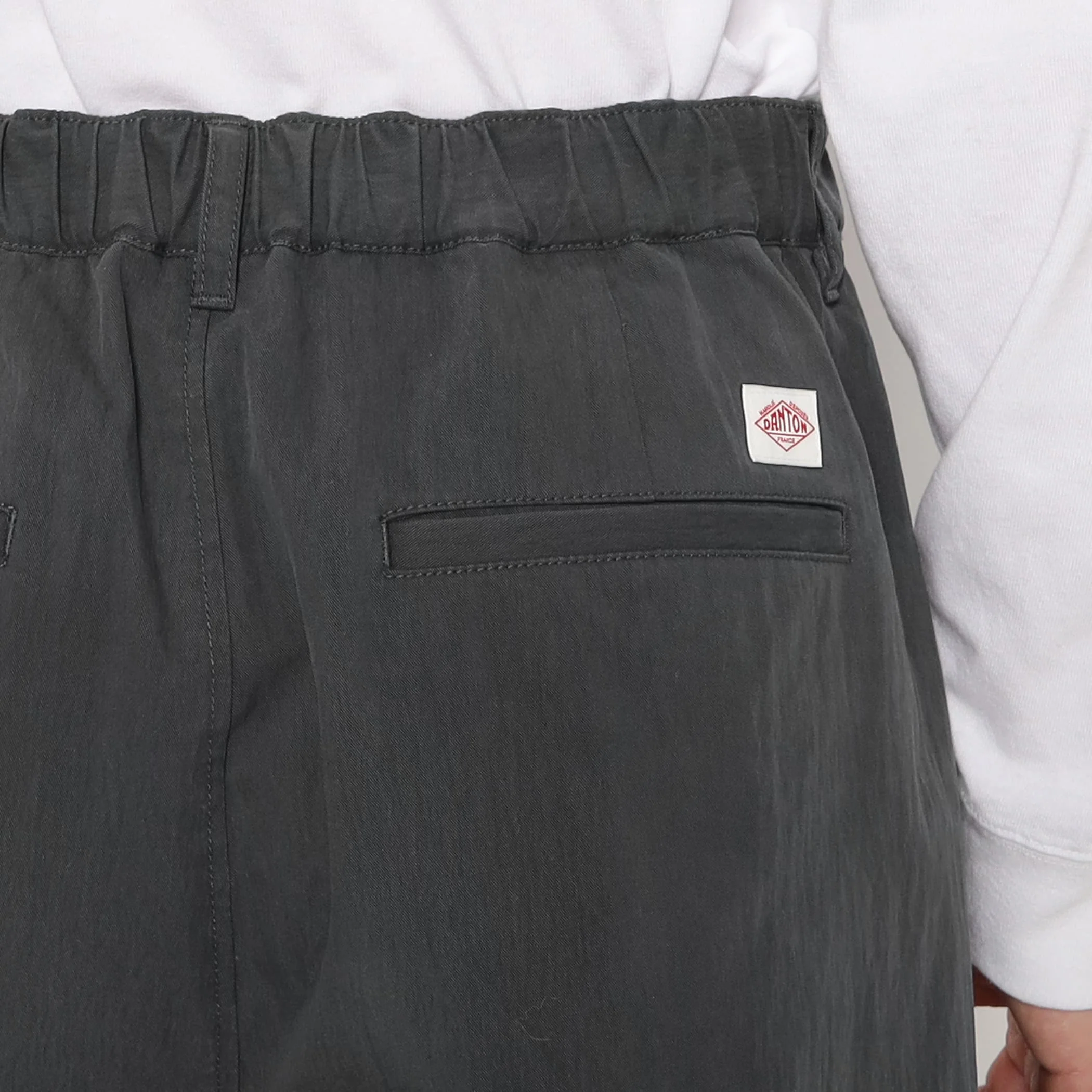Men's C/N Twill Double Pleated Easy Pants - Image 9
