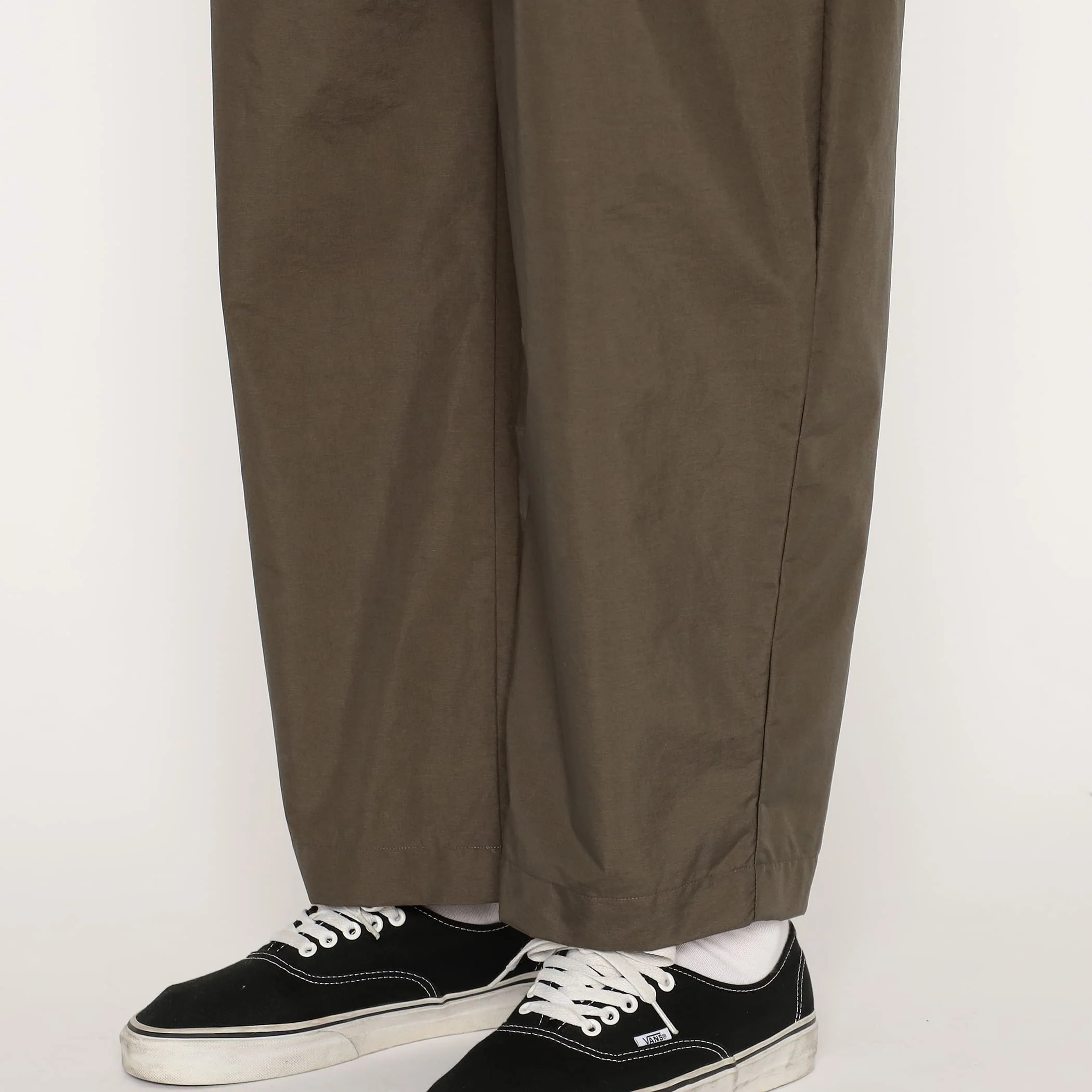 Men's Stunner Nylon 2tuck Easy Pants - Image 11
