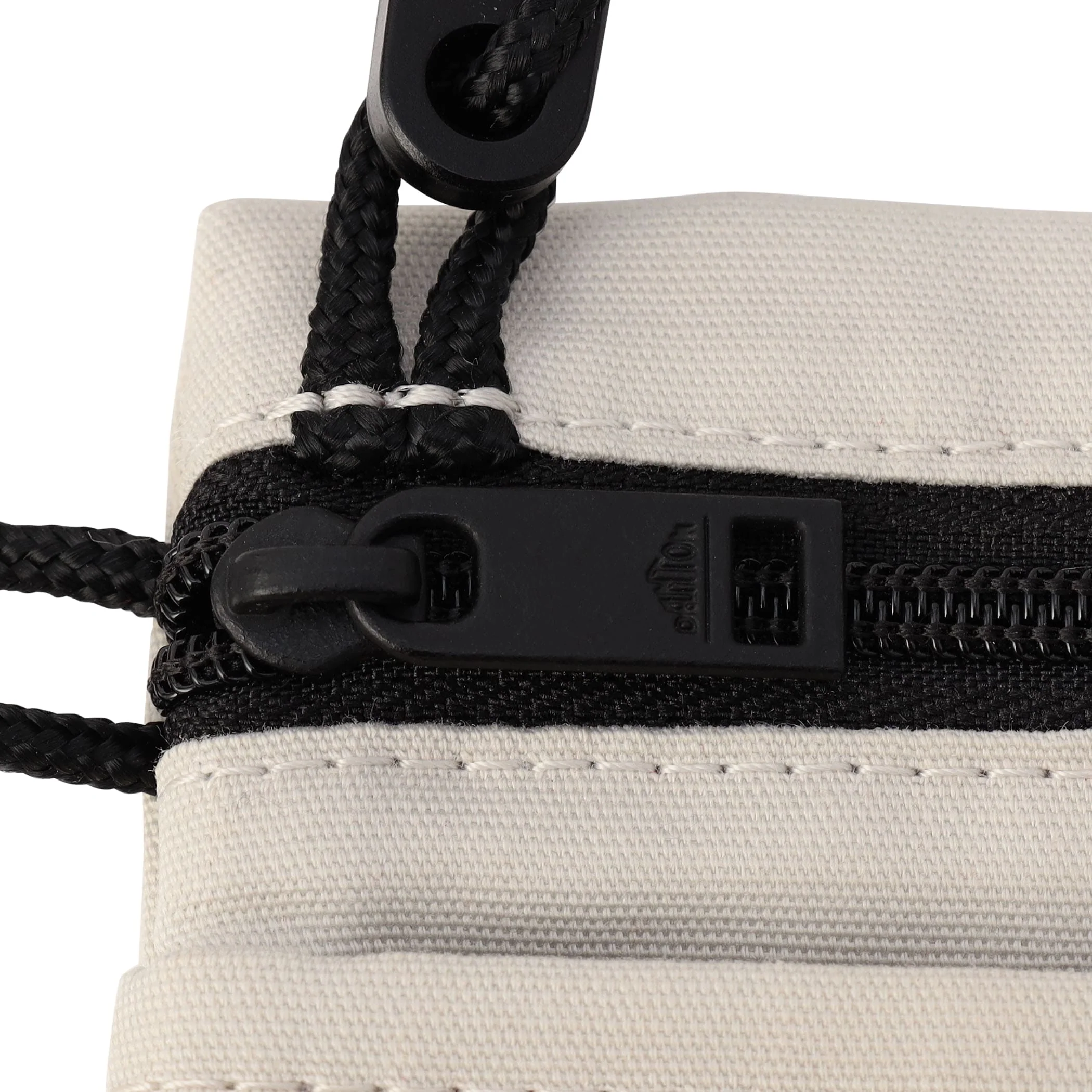 SAINT-DOMINIQUE - Canvas Shoulder Pouch - Image 8